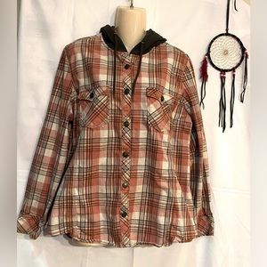 Legacy Falls women’s flannel with hood. Size XL